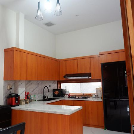 Bromo Venture Hostel Проболинго Екстериор снимка