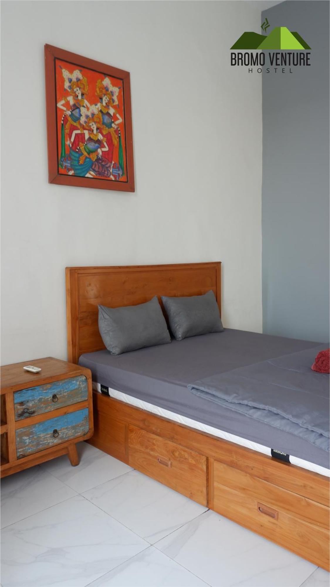 Bromo Venture Hostel Проболинго Екстериор снимка